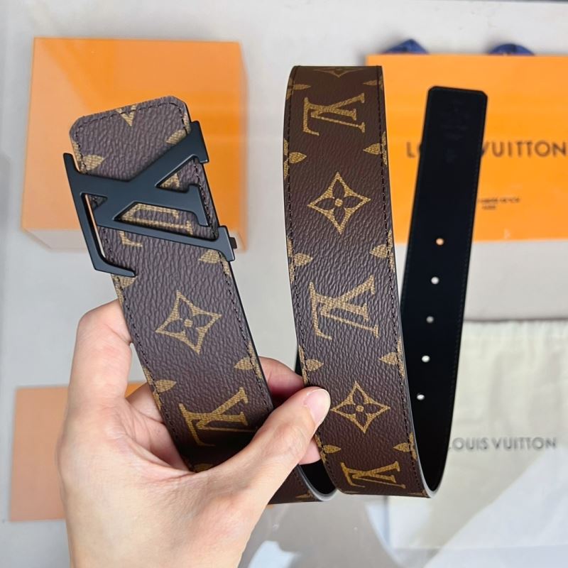 l0vis Vvtt0n belts